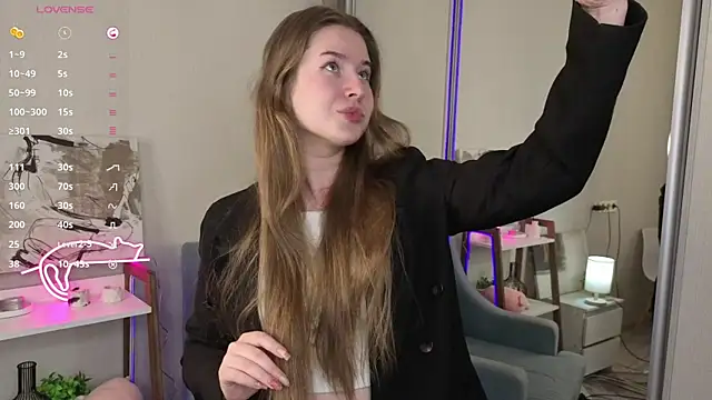 Snapshot of JenLottie chatting on 6, 10, 2025 JenLottie online show from 6, 10, 2025