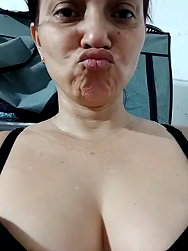 Snapshot of Amanda39 chatting on 12, 9, 2025 Amanda39 online show from 12, 9, 2025