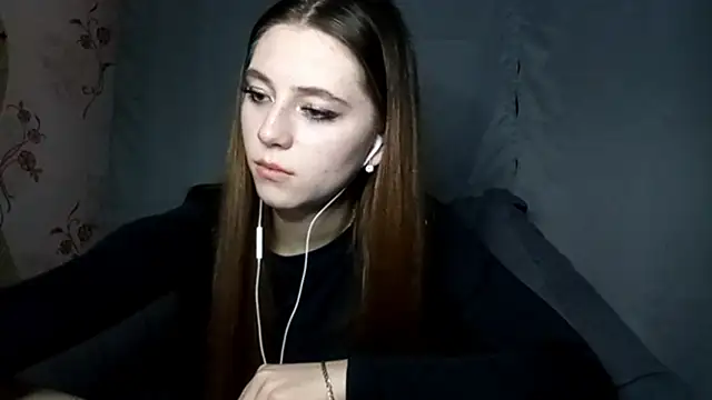 Snapshot of Sophiecuttie chatting on 5, 10, 2025 Sophiecuttie online show from 5, 10, 2025