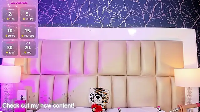 HatsaJones online show from 11, 3, 2026