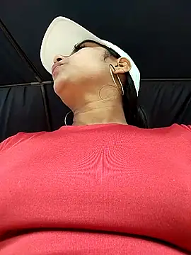 Snapshot of AnggelicaSwan21 chatting on 20, 9, 2025 AnggelicaSwan21 online show from 20, 9, 2025