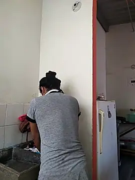 Snapshot of AnggelicaSwan21 chatting on 23, 10, 2025 AnggelicaSwan21 online show from 23, 10, 2025