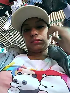 Snapshot of AnggelicaSwan21 chatting on 31, 10, 2025 AnggelicaSwan21 online show from 31, 10, 2025