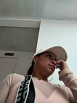 Snapshot of AnggelicaSwan21 chatting on 20, 11, 2025 AnggelicaSwan21 online show from 20, 11, 2025