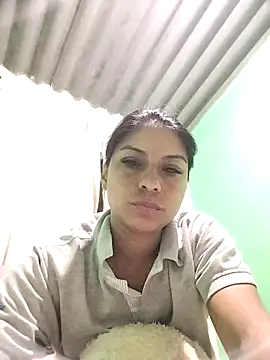 Snapshot of AnggelicaSwan21 chatting on 26, 11, 2025 AnggelicaSwan21 online show from 26, 11, 2025