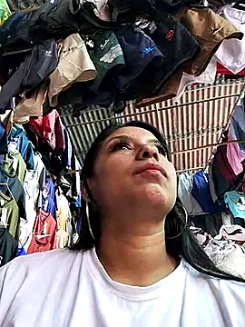 Snapshot of AnggelicaSwan21 chatting on 17, 12, 2025 AnggelicaSwan21 online show from 17, 12, 2025