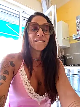 Snapshot of sexy7883 chatting on 9, 9, 2025 sexy7883 online show from 9, 9, 2025