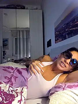 Snapshot of sexy7883 chatting on 21, 10, 2025 sexy7883 online show from 21, 10, 2025