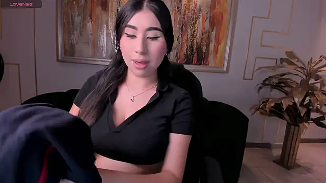 MayaMoretti  online show from 20, 11, 2025