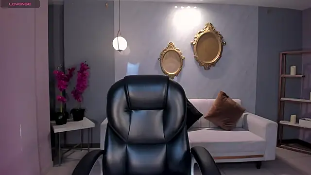 Snapshot of MayaMoretti_ chatting on 24, 2, 2026 MayaMoretti online show from 24, 2, 2026