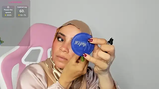 Snapshot of dalila_kemur chatting on 6, 10, 2025 dalila kemur online show from 6, 10, 2025