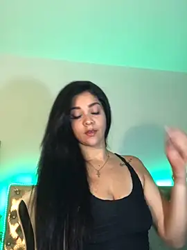 Snapshot of Mariana_Montes chatting on 23, 9, 2025 Mariana Montes online show from 23, 9, 2025