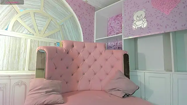 Snapshot of Ivy_rae_xxx chatting on 27, 10, 2025 Ivy rae xxx online show from 27, 10, 2025