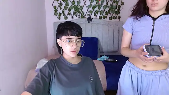 Snapshot of Britney_thx chatting on 16, 12, 2025 Britney thx online show from 16, 12, 2025