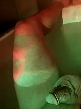 Snapshot of ctocum35 chatting on 15, 10, 2025 ctocum35 online show from 15, 10, 2025