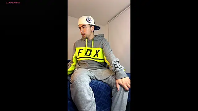 Snapshot of liamty_luxor chatting on 8, 10, 2025 liamty luxor online show from 8, 10, 2025