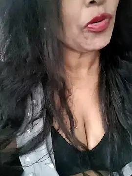 Snapshot of Deepa_Sharma143 chatting on 3, 10, 2025 Deepa Sharma143 online show from 3, 10, 2025