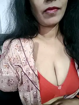 Snapshot of Deepa_Sharma143 chatting on 12, 11, 2025 Deepa Sharma143 online show from 12, 11, 2025