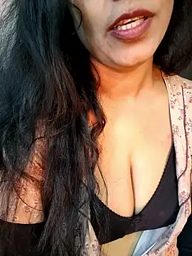 Snapshot of Deepa_Sharma143 chatting on 3, 2, 2026 Deepa Sharma143 online show from 3, 2, 2026