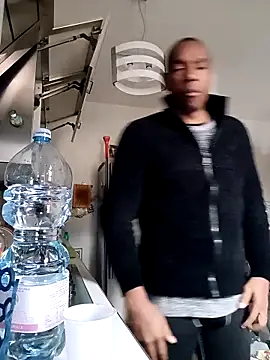 estrogeni online show from 31, 3, 2026