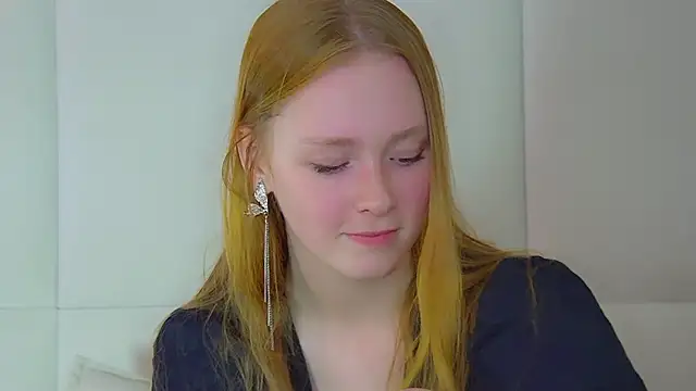 Snapshot of AgataFoxley chatting on 9, 9, 2025 AgataFoxley online show from 9, 9, 2025