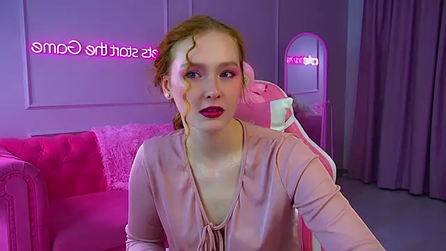 Snapshot of AgataFoxley chatting on 23, 9, 2025 AgataFoxley online show from 23, 9, 2025