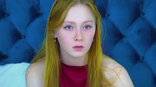 Snapshot of AgataFoxley chatting on 8, 10, 2025 AgataFoxley online show from 8, 10, 2025