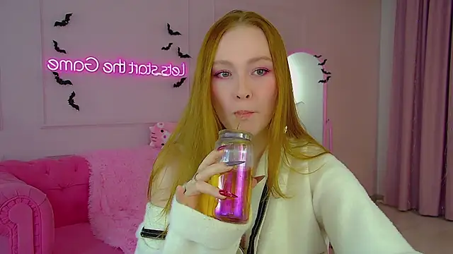 Snapshot of AgataFoxley chatting on 20, 10, 2025 AgataFoxley online show from 20, 10, 2025