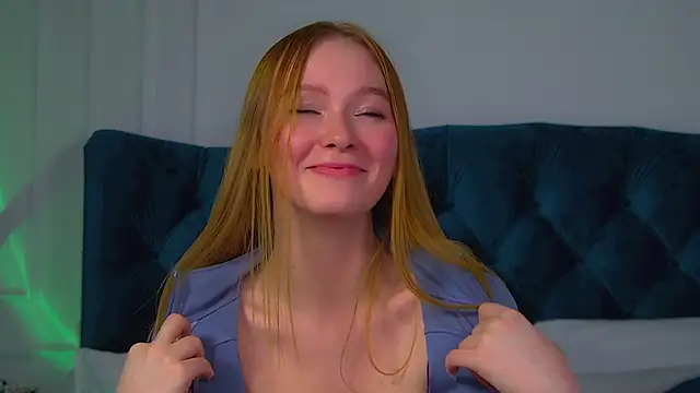 Snapshot of AgataFoxley chatting on 22, 11, 2025 AgataFoxley online show from 22, 11, 2025