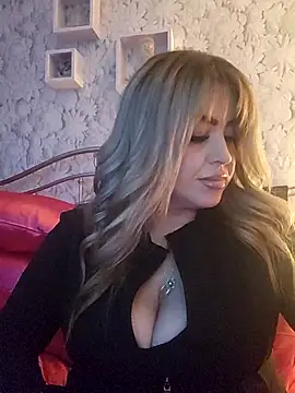 Snapshot of Amber_EyesX chatting on 18, 10, 2025 Amber EyesX online show from 18, 10, 2025