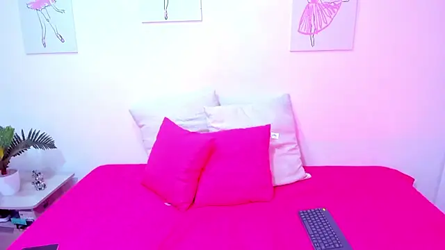 Snapshot of Hill_Brownie chatting on 21, 10, 2025 Hill Brownie online show from 21, 10, 2025