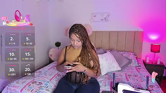 Snapshot of Hill_Brownie chatting on 27, 11, 2025 Hill Brownie online show from 27, 11, 2025