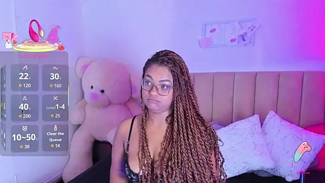 Snapshot of Hill_Brownie chatting on 28, 11, 2025 Hill Brownie online show from 28, 11, 2025