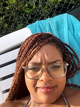 Snapshot of Hill_Brownie chatting on 14, 12, 2025 Hill Brownie online show from 14, 12, 2025