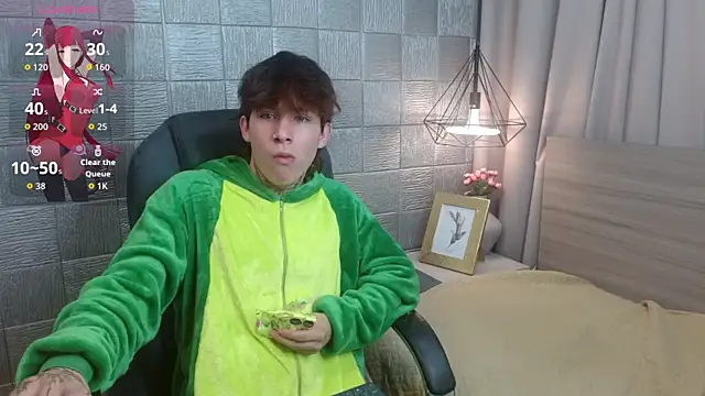 Iantwink18 online show from 14, 9, 2025