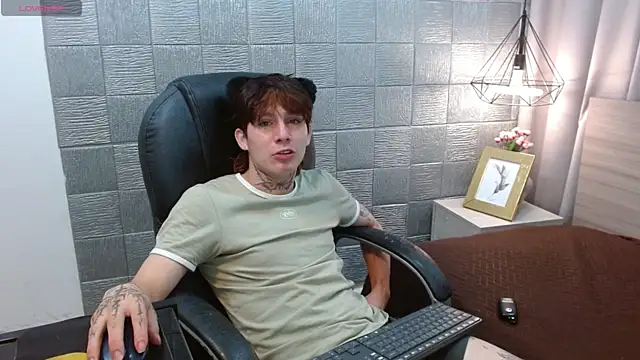 Iantwink18 online show from 22, 9, 2025