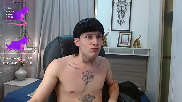 Iantwink18 online show from 12, 10, 2025