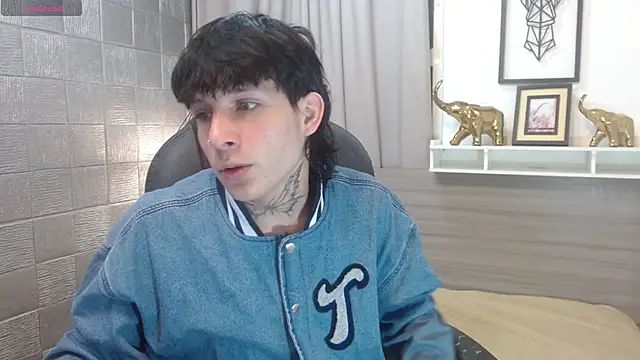 Iantwink18 online show from 10, 11, 2025