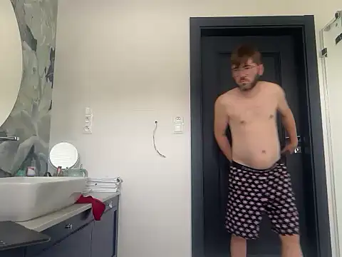 Snapshot of Patryk3434 chatting on 24, 9, 2025 Patryk3434 online show from 24, 9, 2025