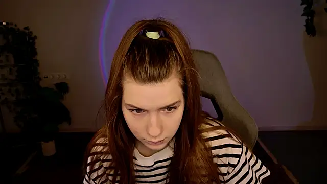 AliceCUNTach online show from 17, 12, 2025