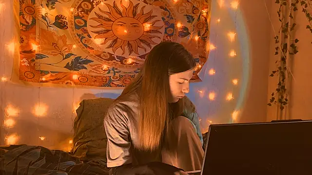 AliceCUNTach online show from 10, 2, 2026