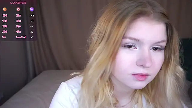 Snapshot of ShontaWasilko chatting on 3, 11, 2025 ShontaWasilko online show from 3, 11, 2025