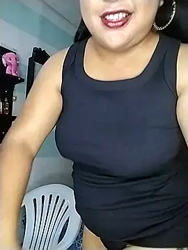 Snapshot of Angelly_ricura chatting on 8, 10, 2025 Angelly ricura online show from 8, 10, 2025
