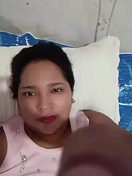 Angelly ricura online show from 15, 4, 2026