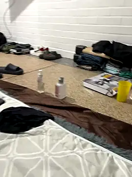 Snapshot of Misterjhons2 chatting on 14, 11, 2025 Misterjhons2 online show from 14, 11, 2025