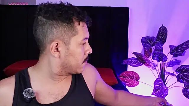 Misterjhons2 online show from 8, 4, 2026