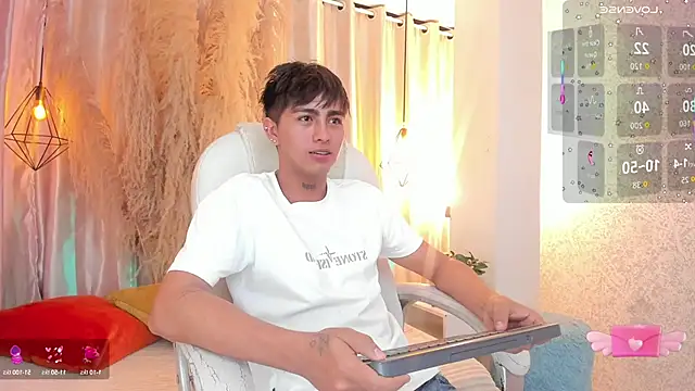 Snapshot of arion_sherwind chatting on 11, 9, 2025 arion sherwind online show from 11, 9, 2025