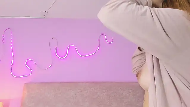 EmaRae1499 online show from 30, 11, 2025