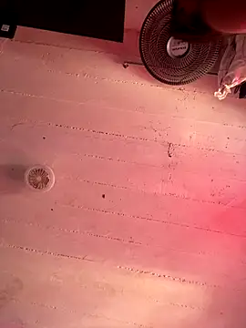 Snapshot of Wenlop chatting on 21, 11, 2025 Wenlop online show from 21, 11, 2025