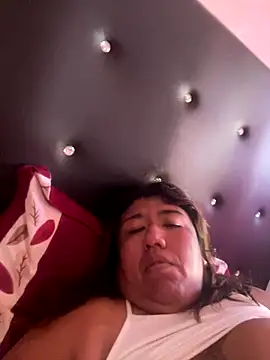 Snapshot of Wenlop chatting on 24, 11, 2025 Wenlop online show from 24, 11, 2025